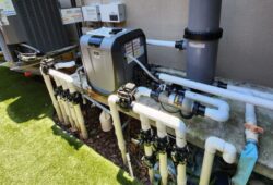 Pool-heat-pump-on-side-of-home (1)