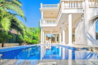 a house with swimming pool